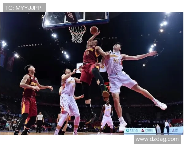 深圳篮球队实力分析:从战术到球员全面解读球队竞争力与未来发展 深圳篮球队实力分析:从战术到球员全面解读球队竞争力与未来发展