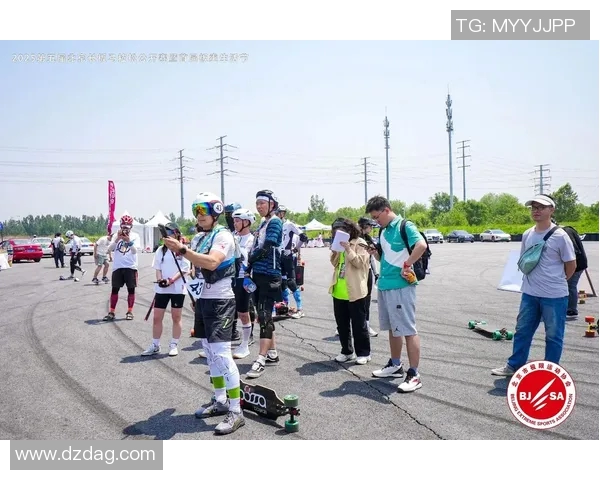 南京滑板队在马拉松大满贯中的耐力挑战与精彩表现分析 南京滑板队在马拉松大满贯中的耐力挑战与精彩表现分析